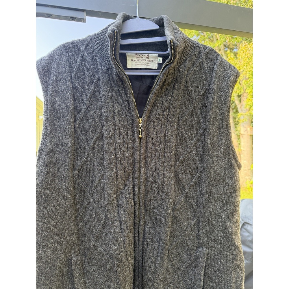 Aran Sweater Market Mens M Wool Cable Knit Full Zip Lined Vest Ireland.     5313